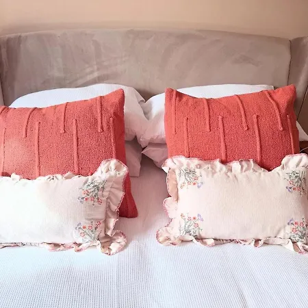 Apple Tree House * Haxby