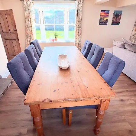 Apple Tree House Haxby