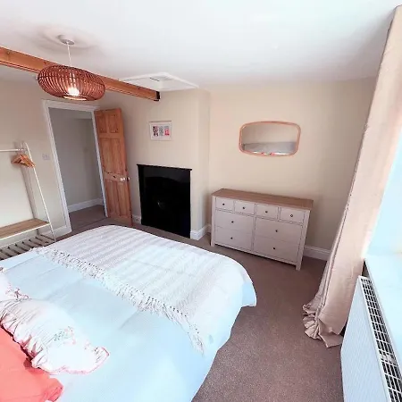 بيت للعطل Apple Tree House