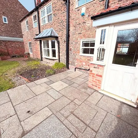 بيت للعطل Apple Tree House *