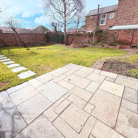 بيت للعطل Apple Tree House